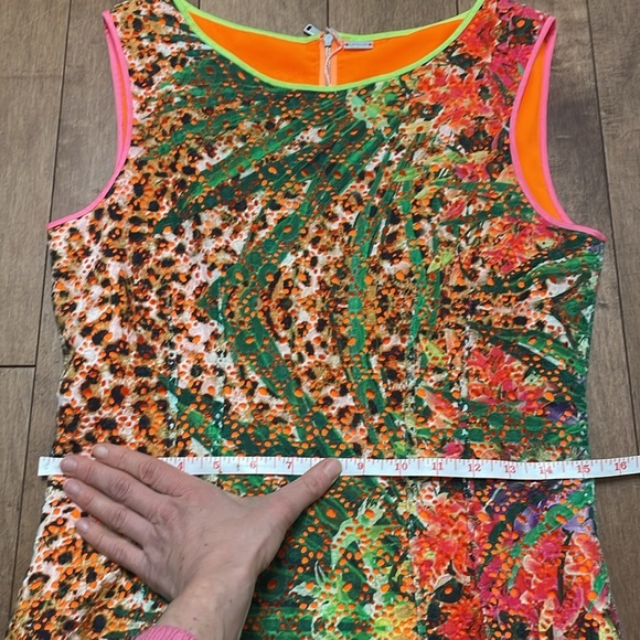 Elie Tahari tropical print Claudia dress size 8 leopard print eyelet neon - Picture 13 of 14